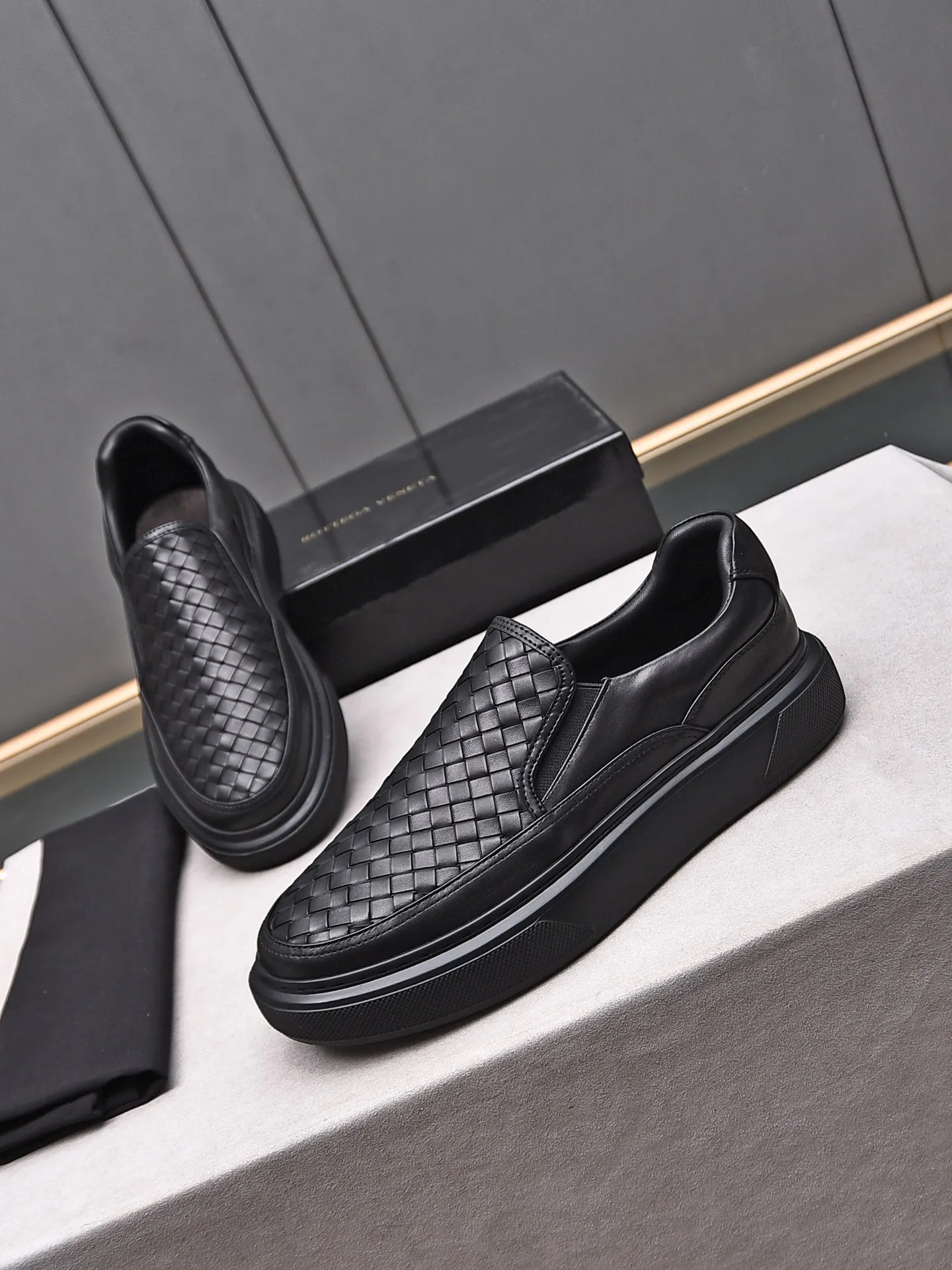 Men's Men's Shoes💰520 [One-step-up] BOTTEG* VENET* - high-end boutique Size: 38-44 (45 customized) BV new product, first-layer cowhide artificially woven classic style and contemporary fashion temperament harmoniously blend, rubber sole is light and flexible, water-dyed cowhide lining! [Taobao, Tmall, and live streaming are the first choices]